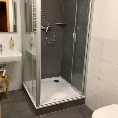 招待所 Scherzer Ohorn